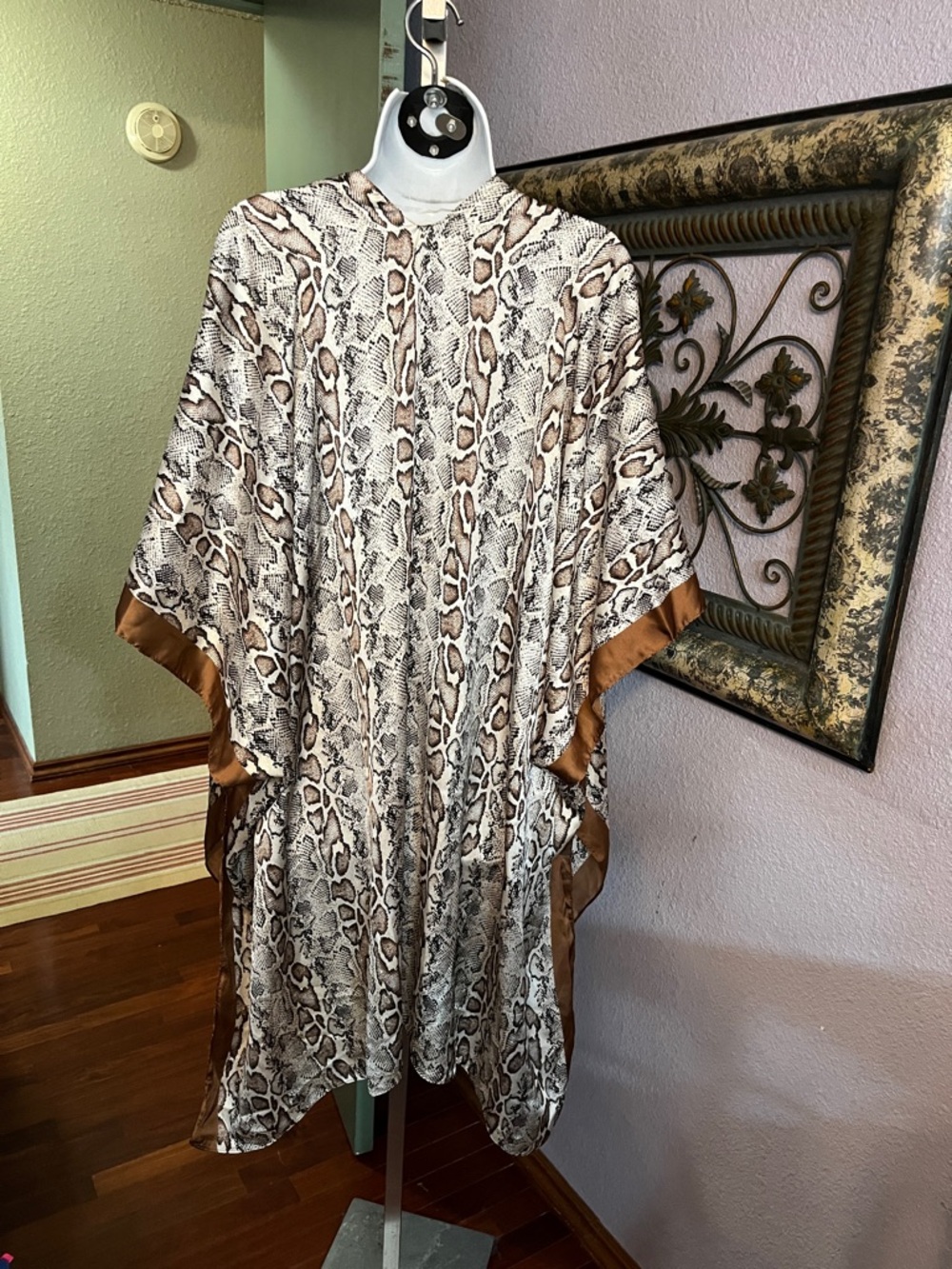 Time & Tru Kimono Snakeskin Print Sz  Os - Picture 4 of 8